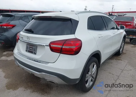 2020 Mercedes-Benz Gla 250 z USA, uszkodzony, nr VIN WDCTG4EB4LU023623